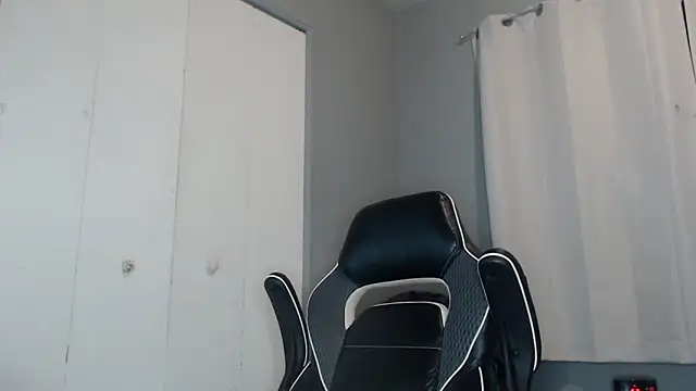 ChrisVacher online show from 5, 1, 2025