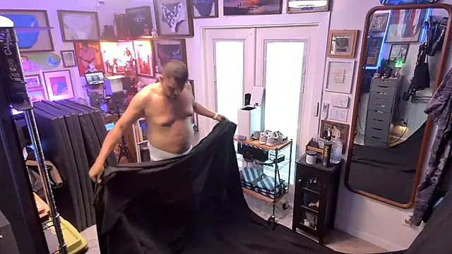 Briefs bud online show from 9, 3, 2025