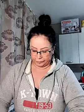 x  KHALEESI  x online show from 5, 1, 2025