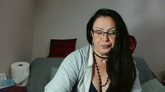 x  KHALEESI  x online show from 2, 10, 2025