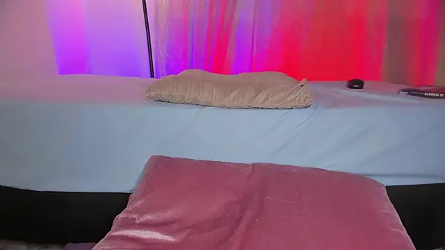 hot booty  online show from 18, 3, 2025