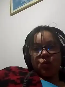 Sonialorens  online show from 16, 3, 2025