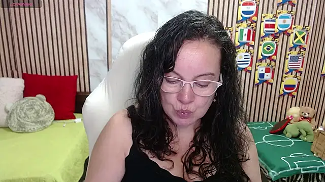 Snapshot of Sonialorens_ chatting on 16, 7, 2026 Sonialorens online show from 16, 7, 2026