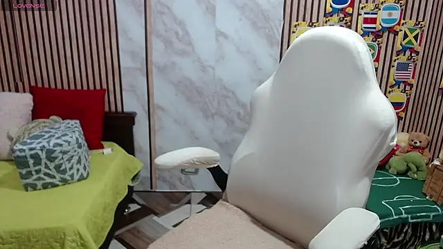 Snapshot of Sonialorens_ chatting on 18, 7, 2026 Sonialorens online show from 18, 7, 2026