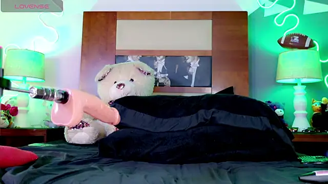 ashley 19xx online show from 3, 4, 2026