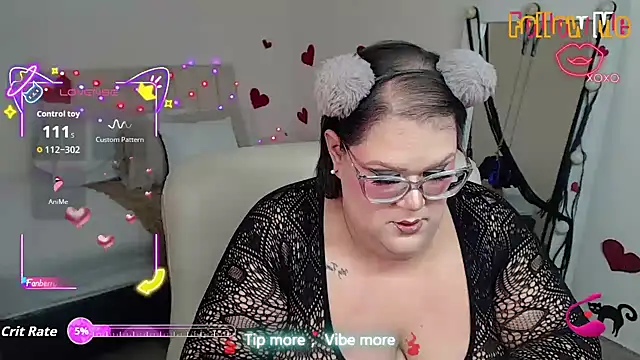 Snapshot of GiannaMorrys chatting on 9, 11, 2025 GiannaMorrys online show from 9, 11, 2025