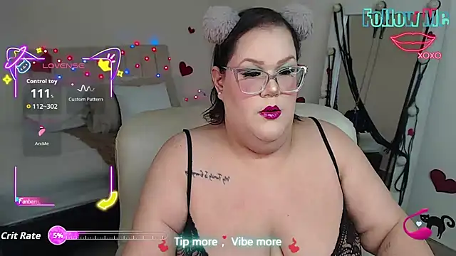 Snapshot of GiannaMorrys chatting on 11, 11, 2025 GiannaMorrys online show from 11, 11, 2025