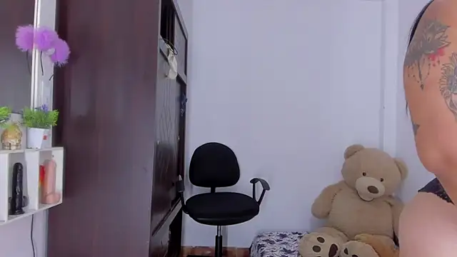 Emma lean online show from 2, 10, 2025