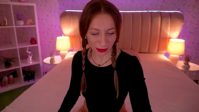 MirandaHobbs online show from 30, 11, 2025