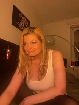 Lisavontease online show from 7, 3, 2026