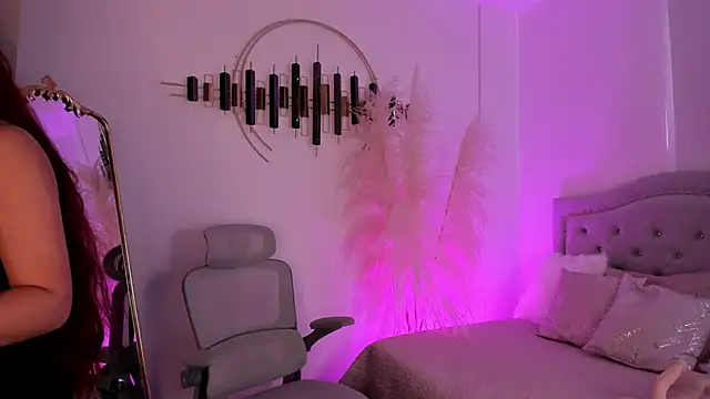 LaraBaker online show from 12, 3, 2025