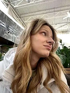 MaryHiggins online show from 21, 10, 2025