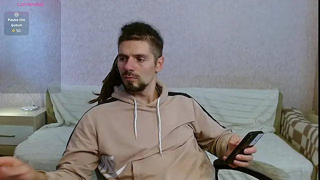 Aestheticguy101 online show from 12, 10, 2025