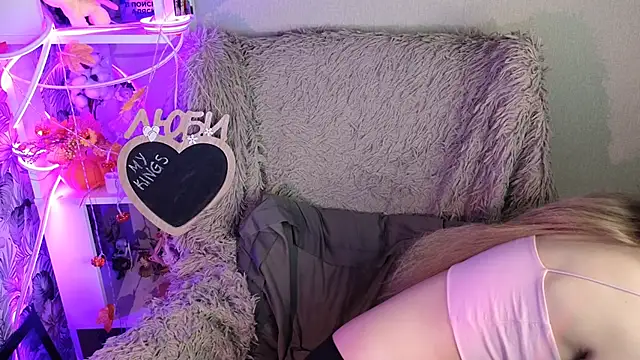 sarakaell online show from 9, 11, 2025