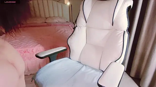 Snapshot of Girl__Funny chatting on 25, 1, 2025 Girl Funny online show from 25, 1, 2025