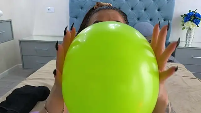 Theowonder online show from 3, 3, 2025