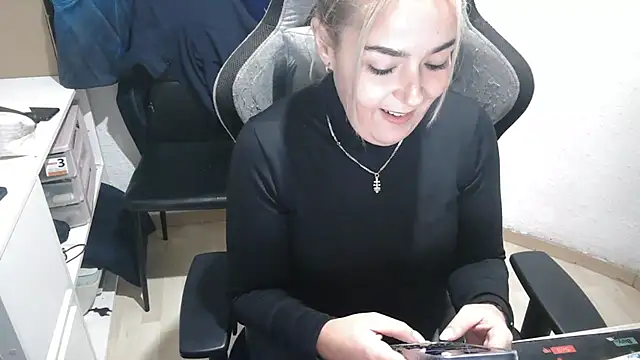 Snapshot of bekka__ chatting on 15, 11, 2025 bekka online show from 15, 11, 2025