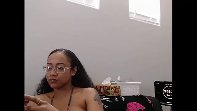 RylHoneyy online show from 22, 2, 2026