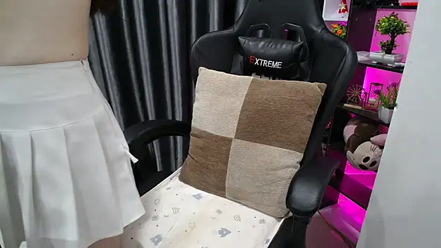 Yuki-yio online show from 19, 3, 2025