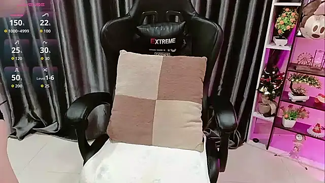 Yuki-yio online show from 9, 11, 2025