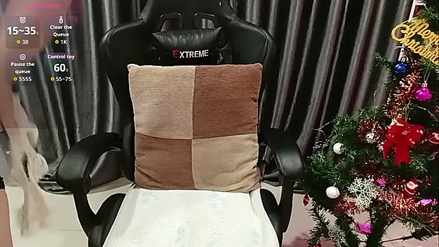 Yuki-yio online show from 16, 12, 2025