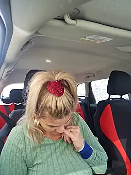 Snapshot of CRHYSTEL chatting on 28, 12, 2024 CRHYSTEL online show from 28, 12, 2024