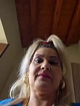 Snapshot of CRHYSTEL chatting on 12, 3, 2025 CRHYSTEL online show from 12, 3, 2025