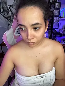 Snapshot of Emma_Wish chatting on 21, 10, 2025 Emma Wish online show from 21, 10, 2025