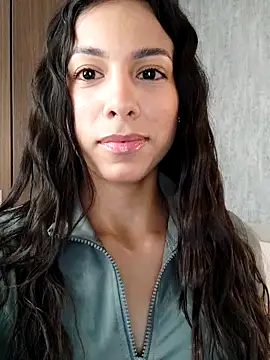 Snapshot of Angelinalombardi_ chatting on 13, 3, 2025 Angelinalombardi  online show from 13, 3, 2025