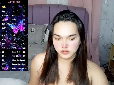 Snapshot of MoaningKylie chatting on 6, 3, 2026 MoaningKylie online show from 6, 3, 2026