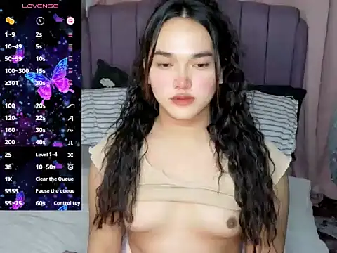 Snapshot of MoaningKylie chatting on 7, 3, 2026 MoaningKylie online show from 7, 3, 2026