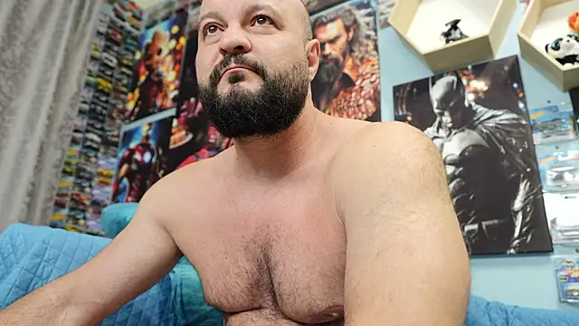 Muscle Bear online show from 18, 9, 2025