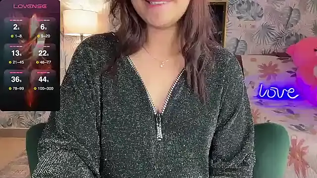 Sizzling  ZAARA online show from 9, 1, 2025