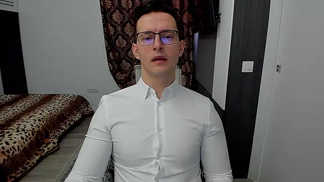Snapshot of sexxymuscles4u chatting on 24, 2, 2025 sexxymuscles4u online show from 24, 2, 2025