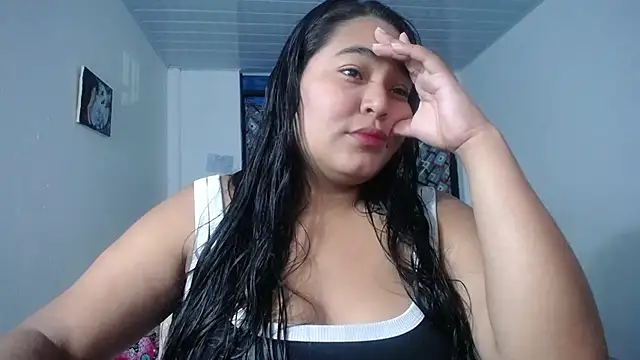 Snapshot of sirena_15 chatting on 9, 10, 2025 sirena 15 online show from 9, 10, 2025