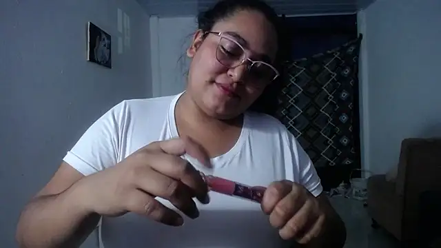 Snapshot of sirena_15 chatting on 11, 11, 2025 sirena 15 online show from 11, 11, 2025