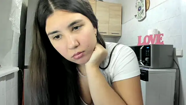 Snapshot of MiaMarrone chatting on 26, 11, 2025 MiaMarrone online show from 26, 11, 2025