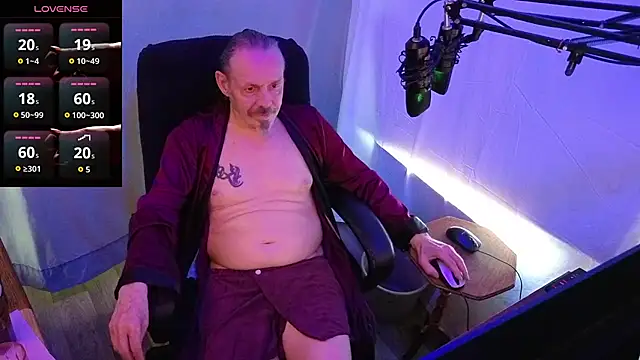 Snapshot of Richy__Rich_ chatting on 8, 6, 2026 Richy Rich online show from 8, 6, 2026