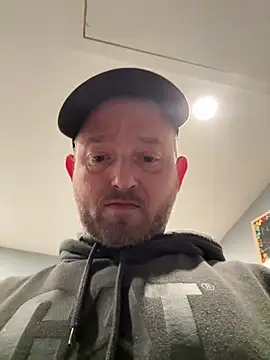 smokeymt420 online show from 6, 2, 2026