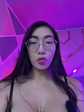 Snapshot of shanon- chatting on 13, 6, 2026 shanon- online show from 13, 6, 2026