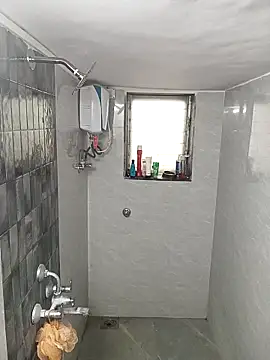 Snapshot of SimplyKarthik09 chatting on 3, 11, 2025 SimplyKarthik09 online show from 3, 11, 2025