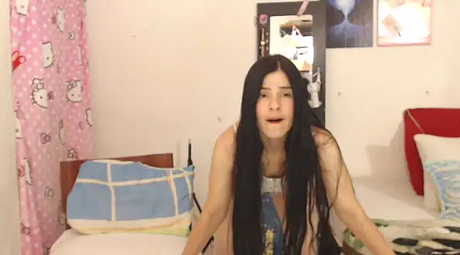Snapshot of Estefani_32 chatting on 21, 1, 2025 Estefani 32 online show from 21, 1, 2025