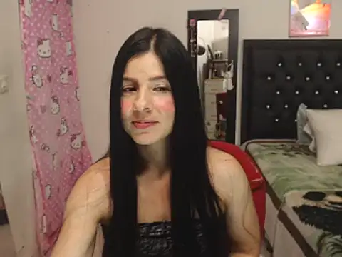 Snapshot of Estefani_32 chatting on 25, 1, 2025 Estefani 32 online show from 25, 1, 2025