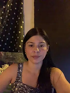 Snapshot of Estefani_32 chatting on 2, 6, 2026 Estefani 32 online show from 2, 6, 2026