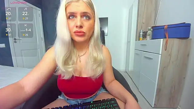 Snapshot of innocent_eva1 chatting on 24, 12, 2024 innocent eva1 online show from 24, 12, 2024