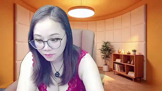 Snapshot of Giuliam chatting on 14, 5, 2026 Giuliam online show from 14, 5, 2026
