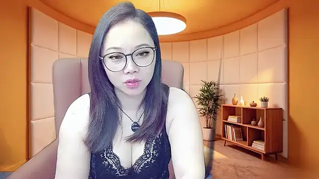 Snapshot of Giuliam chatting on 21, 5, 2026 Giuliam online show from 21, 5, 2026