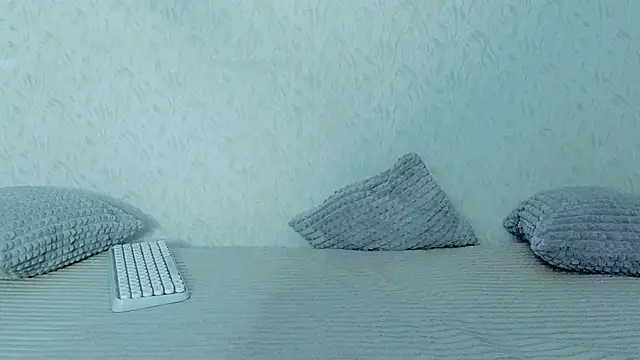 YourCaramel online show from 10, 2, 2025