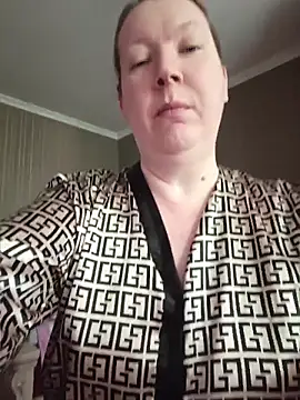 Snapshot of GoddessLara chatting on 5, 6, 2026 GoddessLara online show from 5, 6, 2026