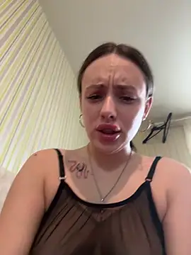 Snapshot of Lisaaan chatting on 28, 2, 2025 Lisaaan online show from 28, 2, 2025